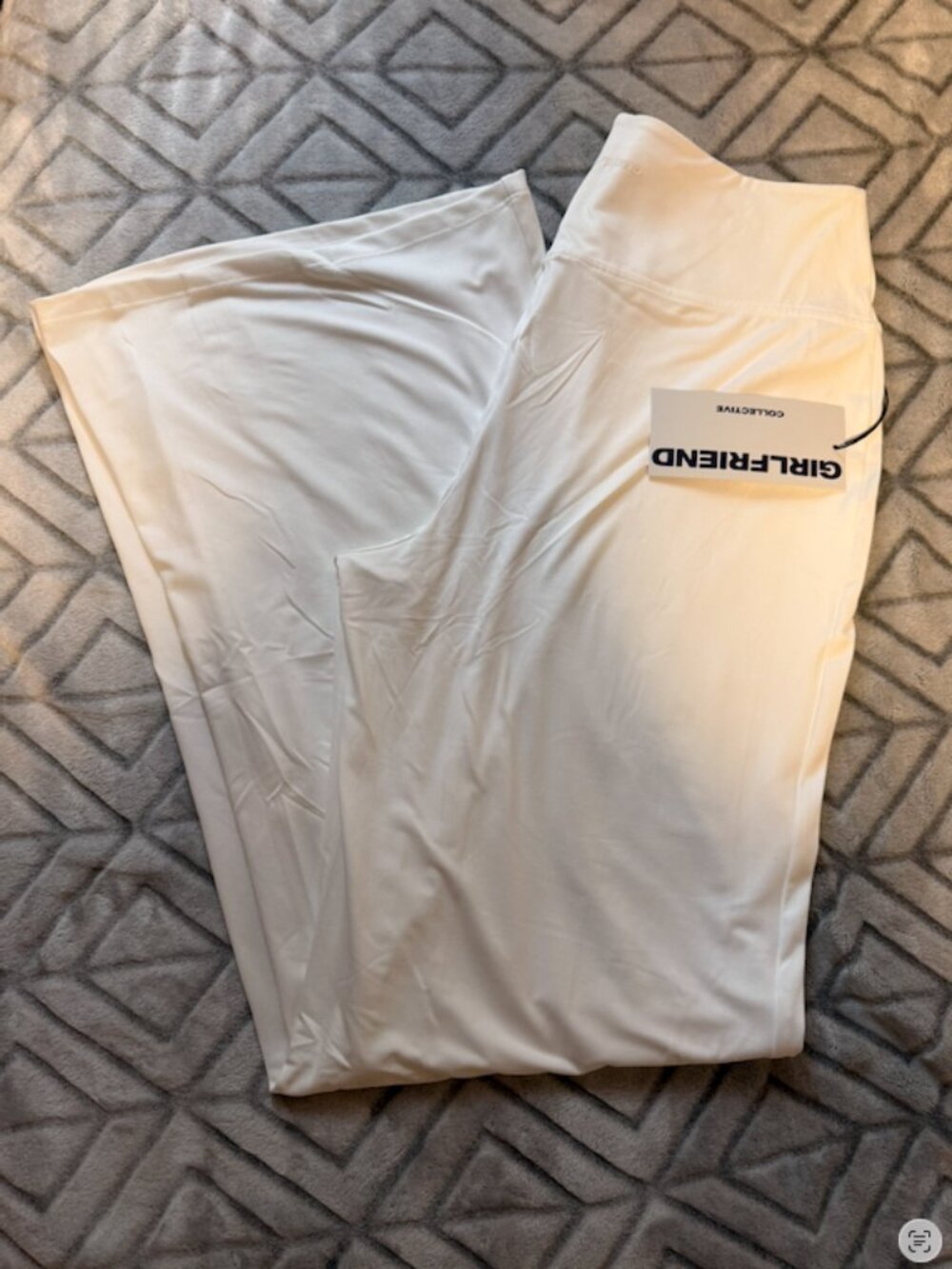 NWT Girlfriend Collective White Flowy Pants Size Medium